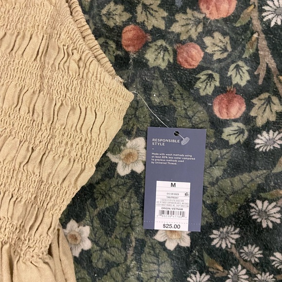 NWT Universal Threads Smocked Mini Sun Dress Tan Medium - Picture 4 of 5